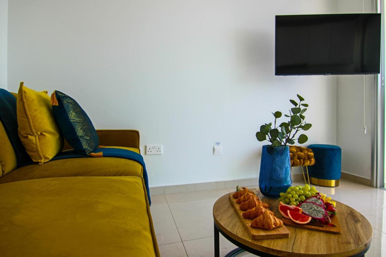 Phaedrus Living: Seaview Gold Flat Lighthouse 48 Paphos Exterior foto